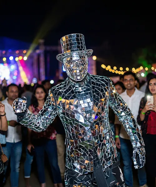 Special Attraction <br> Acts 